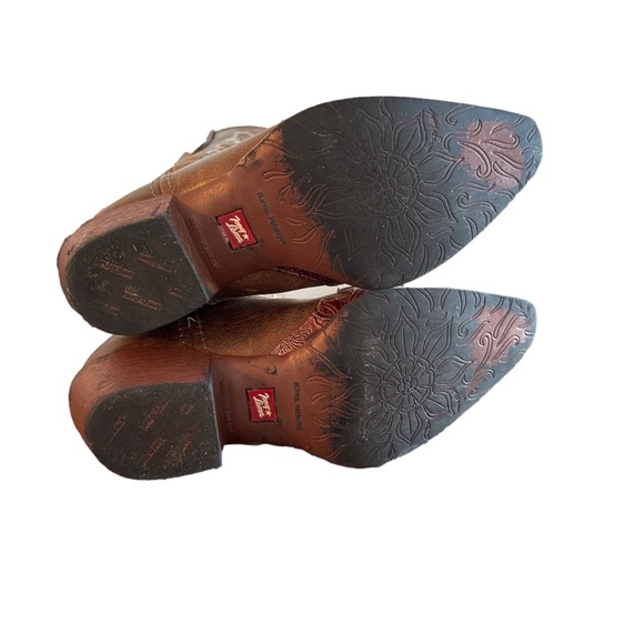 Tony Lama Tillie cowgirl leather boots, size 3D. Manufactured distressed look. - Picture 4 of 5